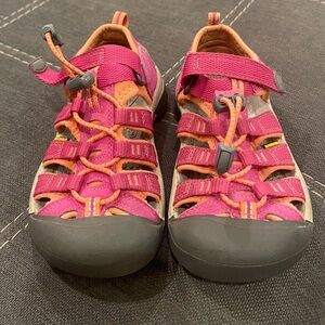 Keen Sandals girls size 12